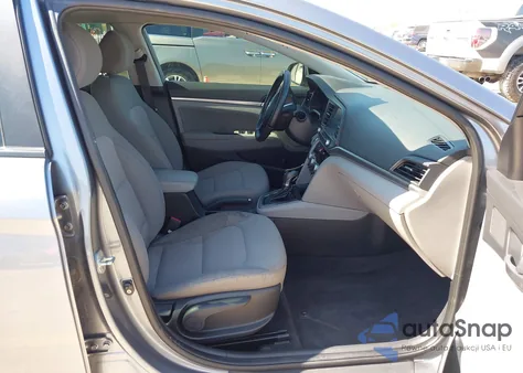 2019 Hyundai Elantra Value Edition z USA, uszkodzony, nr VIN KMHD84LF2KU823960